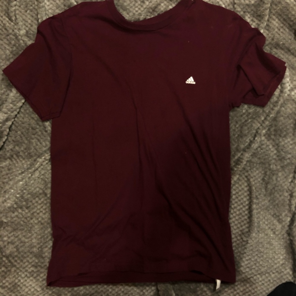 Maroon adidas t-shirt